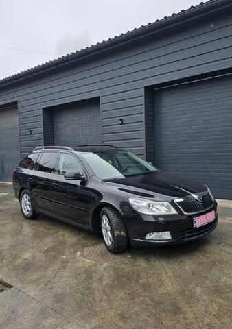 Черный Шкода Октавия, объемом двигателя 1.4 л и пробегом 174 тыс. км за 8300 $, фото 1 на Automoto.ua