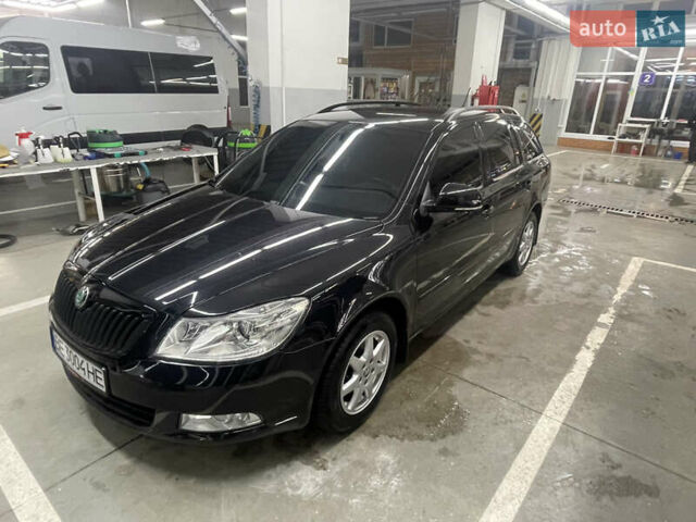 Чорний Шкода Октавія, об'ємом двигуна 1.4 л та пробігом 225 тис. км за 7999 $, фото 1 на Automoto.ua