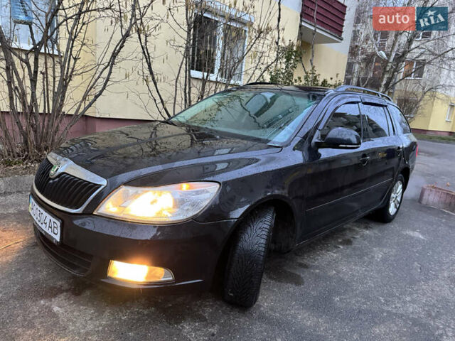 Черный Шкода Октавия, объемом двигателя 1.6 л и пробегом 406 тыс. км за 6800 $, фото 1 на Automoto.ua