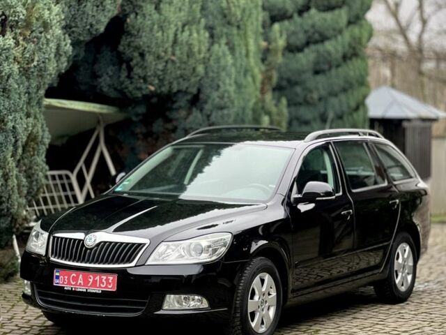 Черный Шкода Октавия, объемом двигателя 1.2 л и пробегом 155 тыс. км за 6400 $, фото 1 на Automoto.ua