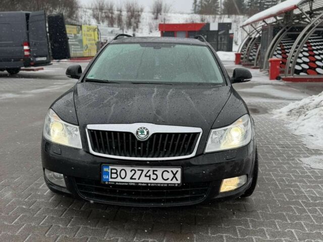 Чорний Шкода Октавія, об'ємом двигуна 2 л та пробігом 216 тис. км за 9000 $, фото 1 на Automoto.ua