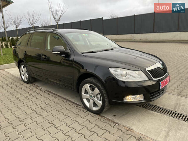 Черный Шкода Октавия, объемом двигателя 1.8 л и пробегом 154 тыс. км за 7500 $, фото 1 на Automoto.ua