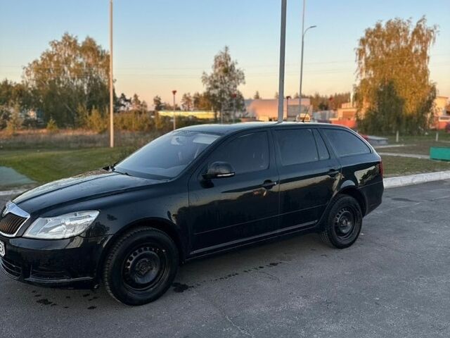 Черный Шкода Октавия, объемом двигателя 1.6 л и пробегом 270 тыс. км за 6400 $, фото 1 на Automoto.ua