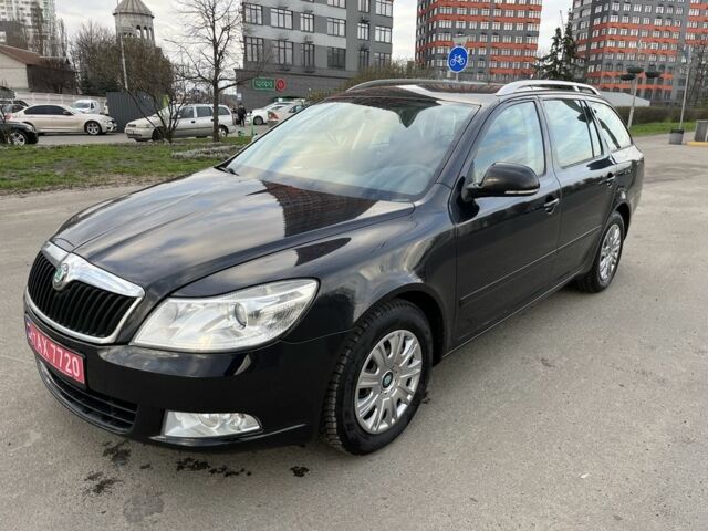 Черный Шкода Октавия, объемом двигателя 1.4 л и пробегом 211 тыс. км за 6800 $, фото 1 на Automoto.ua