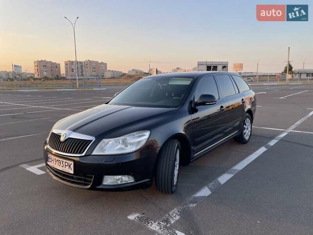 Чорний Шкода Октавія, об'ємом двигуна 1.6 л та пробігом 311 тис. км за 9000 $, фото 1 на Automoto.ua