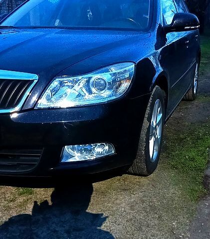 Чорний Шкода Октавія, об'ємом двигуна 14 л та пробігом 179 тис. км за 8300 $, фото 1 на Automoto.ua