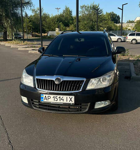 Черный Шкода Октавия, объемом двигателя 2 л и пробегом 382 тыс. км за 7400 $, фото 1 на Automoto.ua