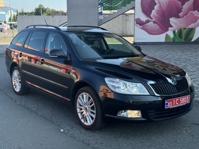 Черный Шкода Октавия, объемом двигателя 2 л и пробегом 182 тыс. км за 11500 $, фото 1 на Automoto.ua