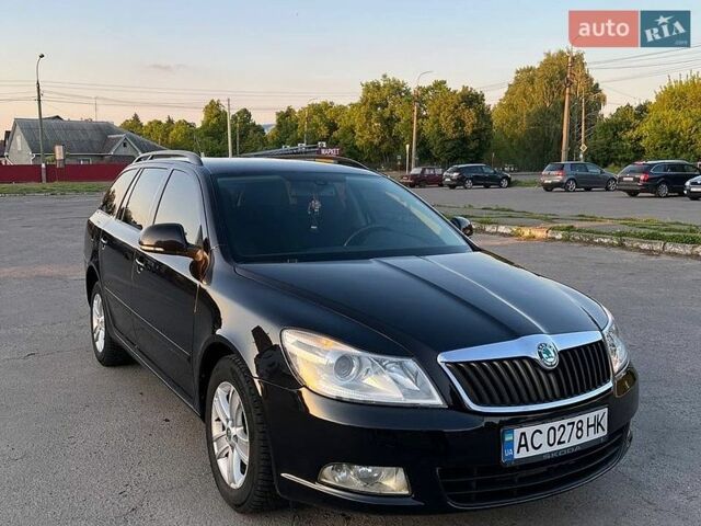 Черный Шкода Октавия, объемом двигателя 1.6 л и пробегом 285 тыс. км за 7200 $, фото 1 на Automoto.ua