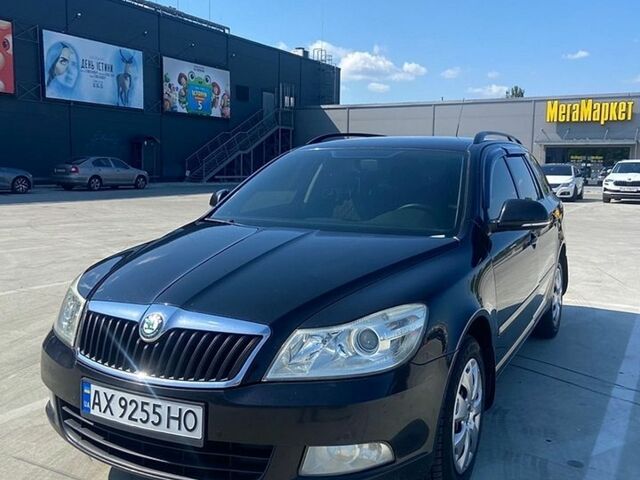Чорний Шкода Октавія, об'ємом двигуна 1.6 л та пробігом 192 тис. км за 7800 $, фото 1 на Automoto.ua