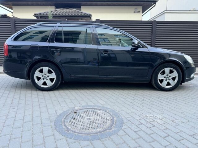 Чорний Шкода Октавія, об'ємом двигуна 1.6 л та пробігом 247 тис. км за 7800 $, фото 1 на Automoto.ua