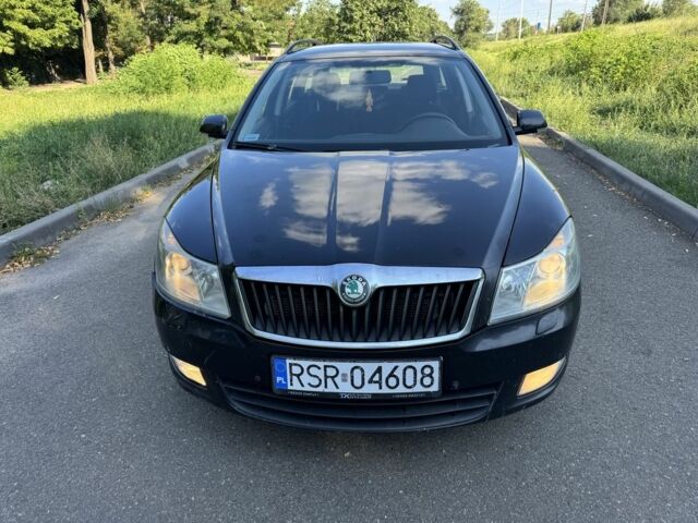 Черный Шкода Октавия, объемом двигателя 2 л и пробегом 317 тыс. км за 3803 $, фото 1 на Automoto.ua