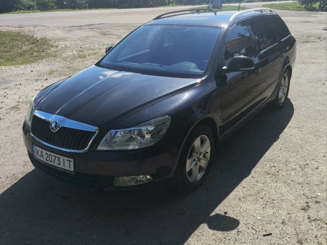 Черный Шкода Октавия, объемом двигателя 1.8 л и пробегом 225 тыс. км за 8200 $, фото 1 на Automoto.ua
