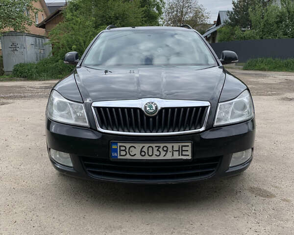 Черный Шкода Октавия, объемом двигателя 2 л и пробегом 277 тыс. км за 8200 $, фото 1 на Automoto.ua