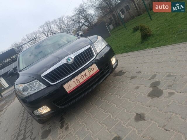 Чорний Шкода Октавія, об'ємом двигуна 1.2 л та пробігом 221 тис. км за 6600 $, фото 1 на Automoto.ua