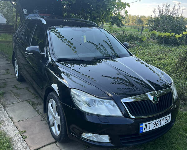 Черный Шкода Октавия, объемом двигателя 2 л и пробегом 295 тыс. км за 7999 $, фото 1 на Automoto.ua