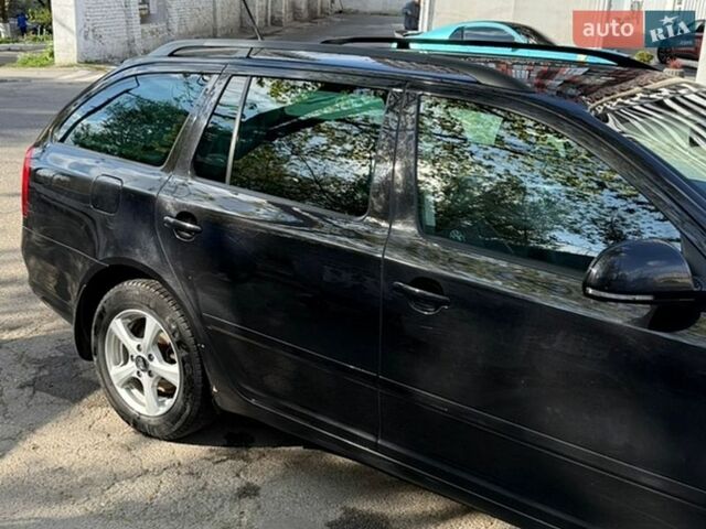 Черный Шкода Октавия, объемом двигателя 1.8 л и пробегом 262 тыс. км за 8500 $, фото 1 на Automoto.ua
