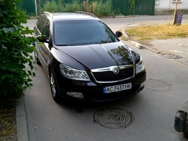 Чорний Шкода Октавія, об'ємом двигуна 1.8 л та пробігом 225 тис. км за 8000 $, фото 1 на Automoto.ua