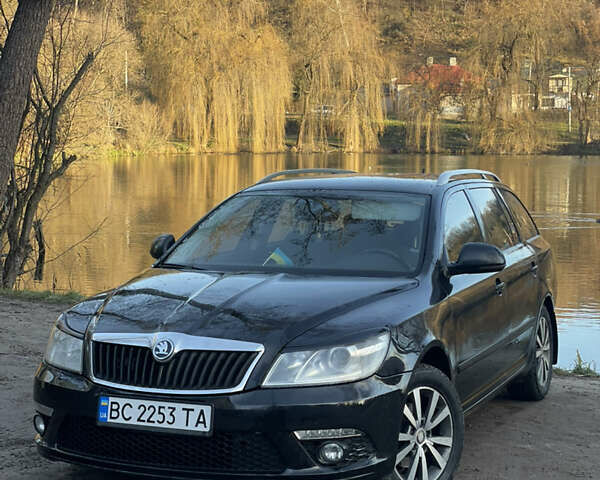 Черный Шкода Октавия, объемом двигателя 1.2 л и пробегом 278 тыс. км за 5500 $, фото 1 на Automoto.ua