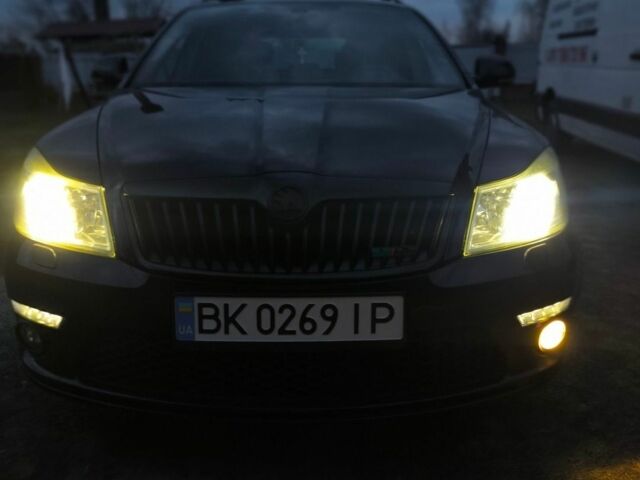 Черный Шкода Октавия, объемом двигателя 1.98 л и пробегом 222 тыс. км за 10500 $, фото 1 на Automoto.ua