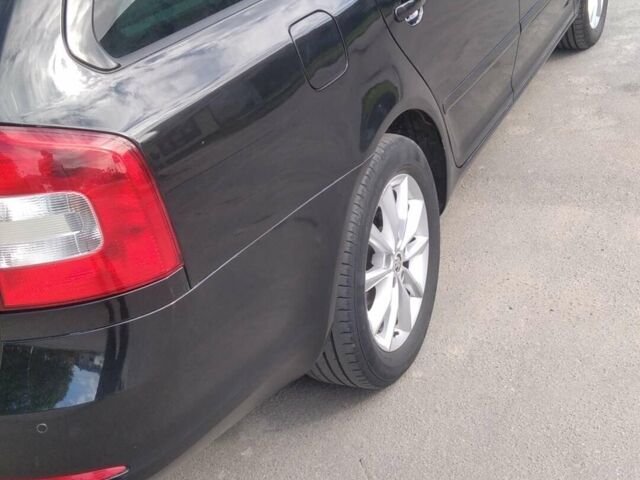 Черный Шкода Октавия, объемом двигателя 1.2 л и пробегом 270 тыс. км за 7300 $, фото 1 на Automoto.ua