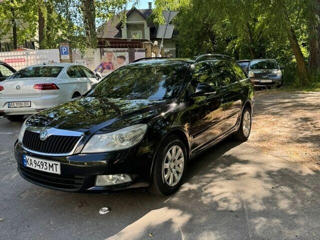 Чорний Шкода Октавія, об'ємом двигуна 1.6 л та пробігом 294 тис. км за 7999 $, фото 1 на Automoto.ua
