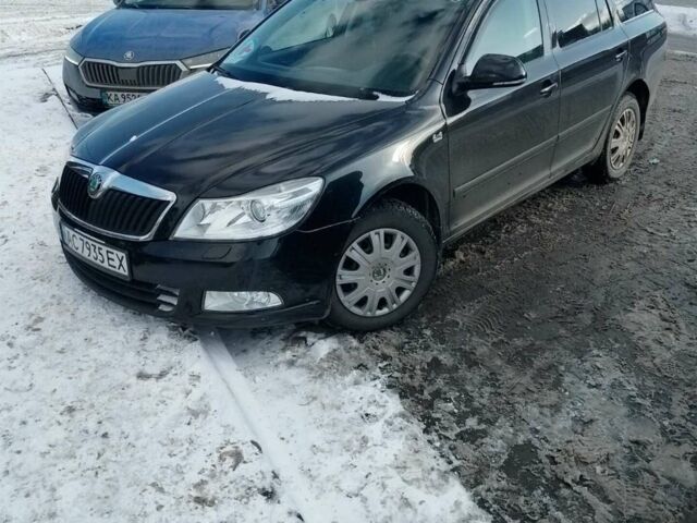 Черный Шкода Октавия, объемом двигателя 1.8 л и пробегом 218 тыс. км за 8500 $, фото 1 на Automoto.ua