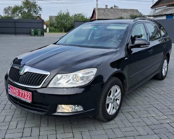 Чорний Шкода Октавія, об'ємом двигуна 1.8 л та пробігом 176 тис. км за 8100 $, фото 1 на Automoto.ua