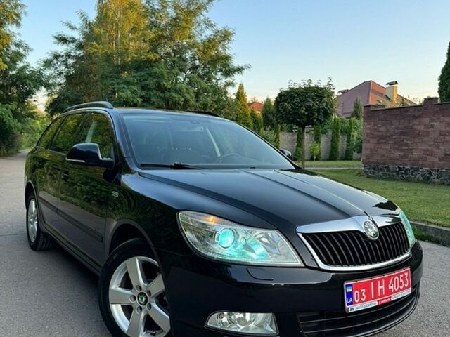 Чорний Шкода Октавія, об'ємом двигуна 1.6 л та пробігом 209 тис. км за 9450 $, фото 1 на Automoto.ua