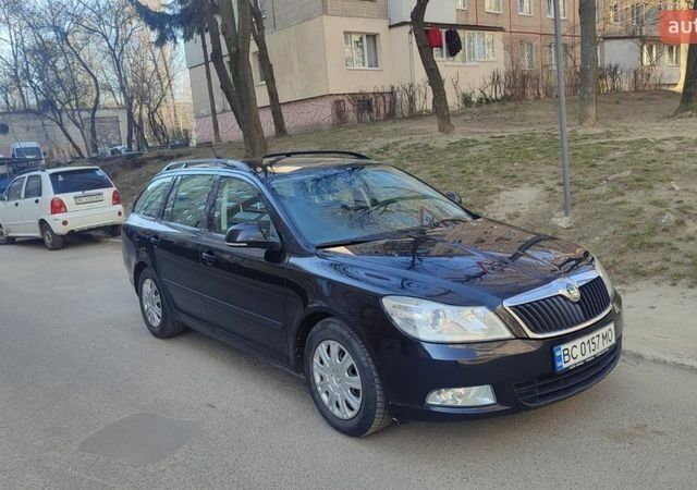 Черный Шкода Октавия, объемом двигателя 1.6 л и пробегом 264 тыс. км за 7550 $, фото 1 на Automoto.ua