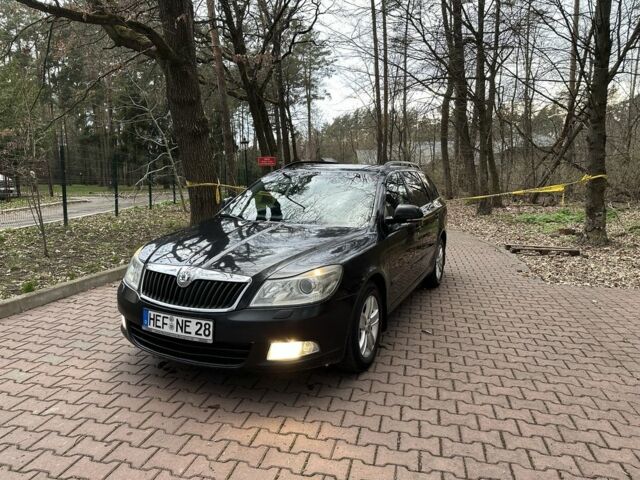 Чорний Шкода Октавія, об'ємом двигуна 2 л та пробігом 238 тис. км за 7500 $, фото 1 на Automoto.ua