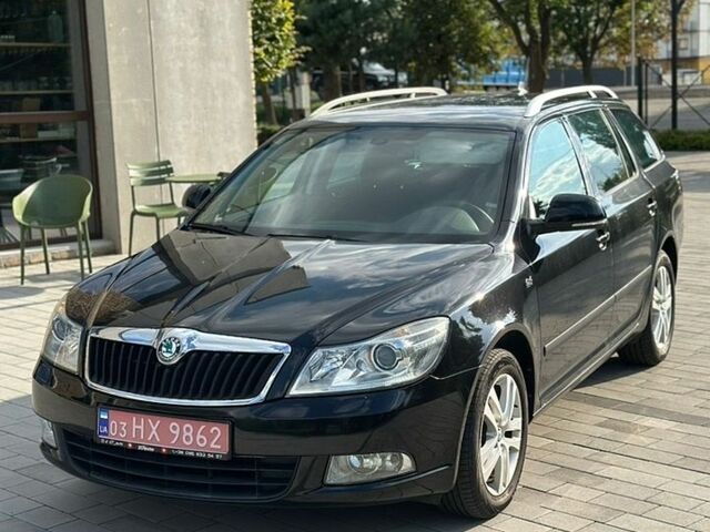 Черный Шкода Октавия, объемом двигателя 1.6 л и пробегом 187 тыс. км за 8999 $, фото 1 на Automoto.ua