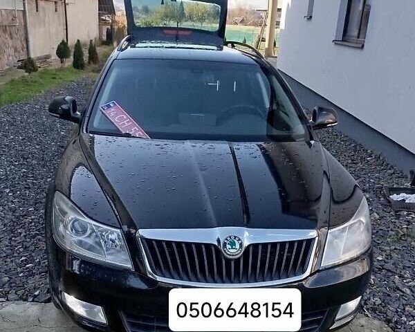 Черный Шкода Октавия, объемом двигателя 1.6 л и пробегом 261 тыс. км за 7800 $, фото 1 на Automoto.ua