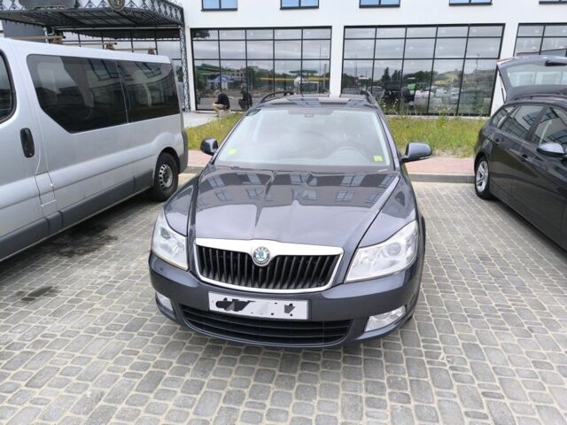 Чорний Шкода Октавія, об'ємом двигуна 2.5 л та пробігом 300 тис. км за 3600 $, фото 1 на Automoto.ua