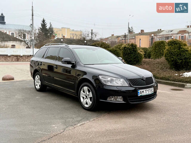 Черный Шкода Октавия, объемом двигателя 1.97 л и пробегом 303 тыс. км за 9500 $, фото 1 на Automoto.ua