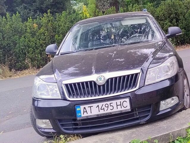 Черный Шкода Октавия, объемом двигателя 1.6 л и пробегом 289 тыс. км за 6900 $, фото 1 на Automoto.ua