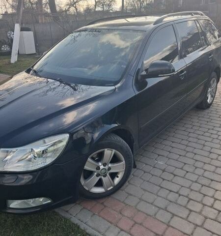 Черный Шкода Октавия, объемом двигателя 1.6 л и пробегом 320 тыс. км за 7400 $, фото 1 на Automoto.ua