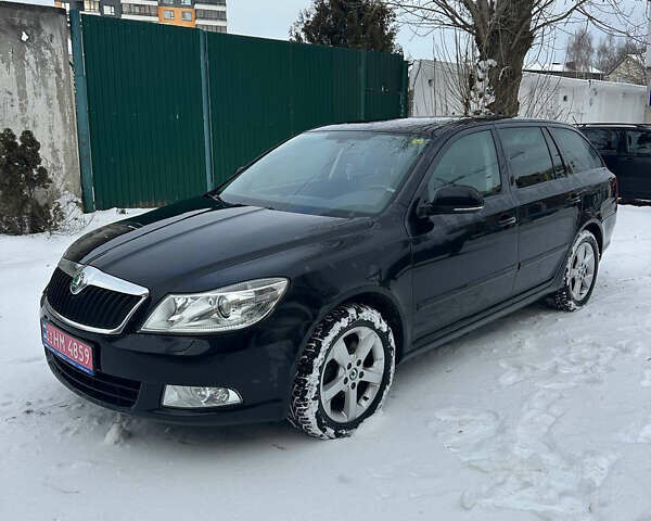 Черный Шкода Октавия, объемом двигателя 1.8 л и пробегом 193 тыс. км за 9000 $, фото 1 на Automoto.ua