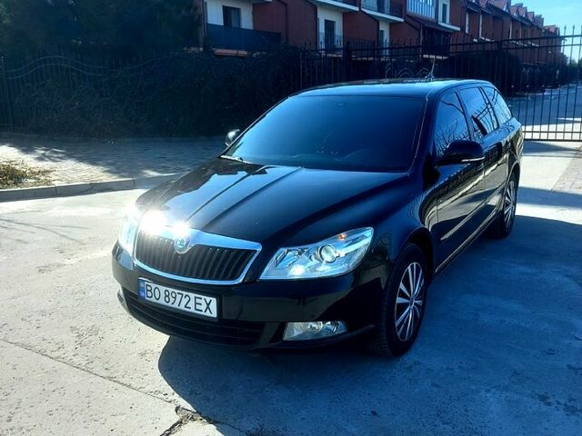 Чорний Шкода Октавія, об'ємом двигуна 1.8 л та пробігом 20300 тис. км за 7500 $, фото 1 на Automoto.ua