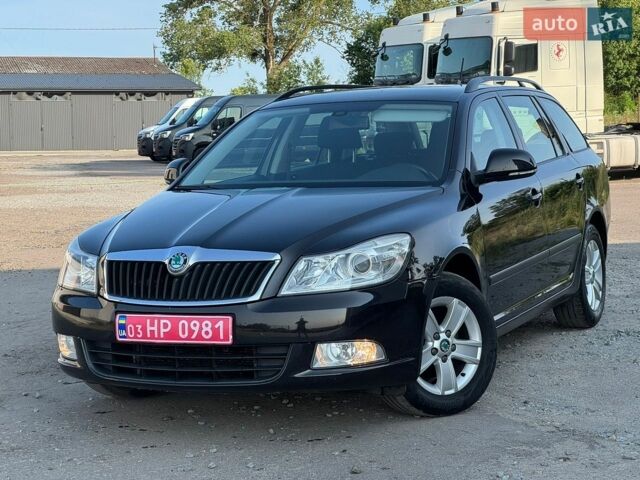 Чорний Шкода Октавія, об'ємом двигуна 1.6 л та пробігом 237 тис. км за 8300 $, фото 1 на Automoto.ua