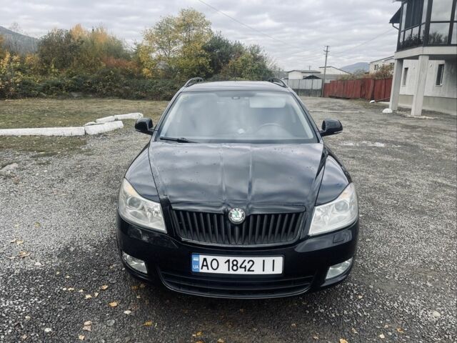 Черный Шкода Октавия, объемом двигателя 2 л и пробегом 208 тыс. км за 8115 $, фото 1 на Automoto.ua