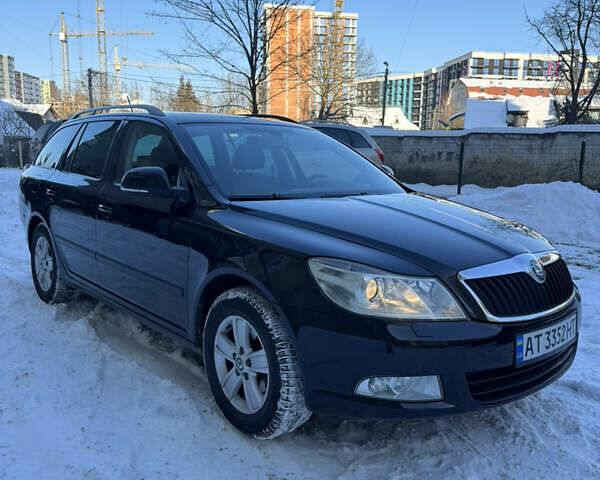 Чорний Шкода Октавія, об'ємом двигуна 1.6 л та пробігом 225 тис. км за 8100 $, фото 1 на Automoto.ua