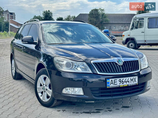 Чорний Шкода Октавія, об'ємом двигуна 1.6 л та пробігом 280 тис. км за 8200 $, фото 1 на Automoto.ua