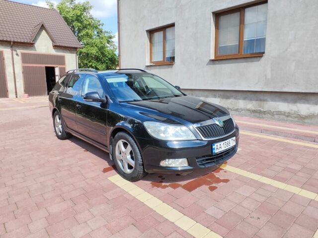 Чорний Шкода Октавія, об'ємом двигуна 2 л та пробігом 238 тис. км за 7509 $, фото 1 на Automoto.ua