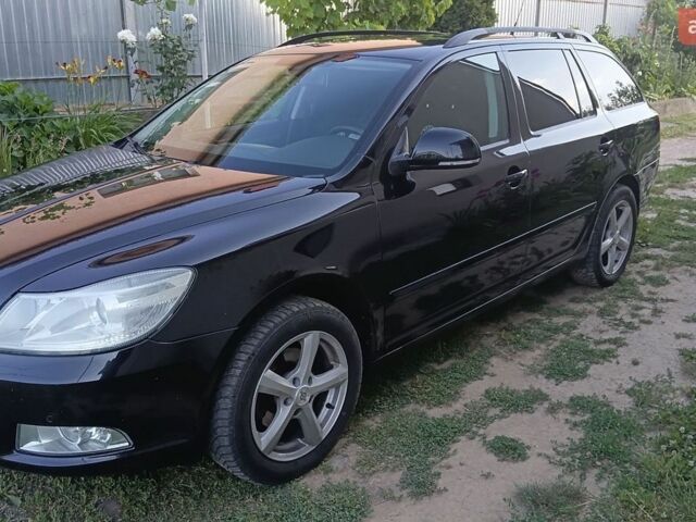 Черный Шкода Октавия, объемом двигателя 1.6 л и пробегом 246 тыс. км за 8500 $, фото 1 на Automoto.ua