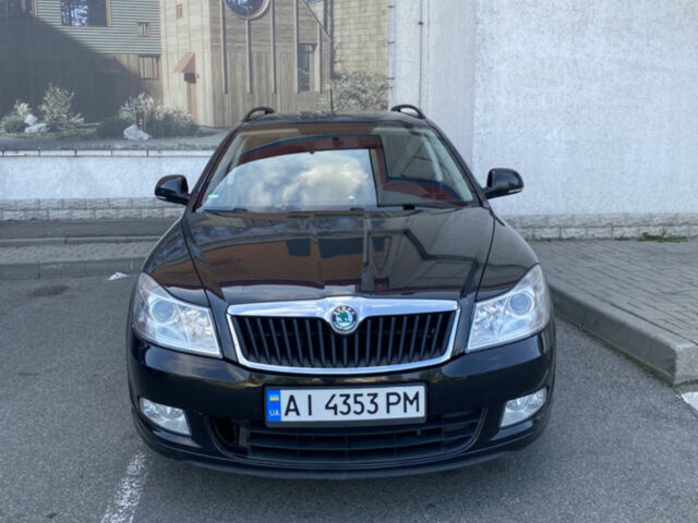 Чорний Шкода Октавія, об'ємом двигуна 1.6 л та пробігом 220 тис. км за 8500 $, фото 1 на Automoto.ua