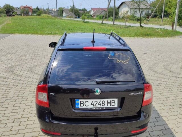 Чорний Шкода Октавія, об'ємом двигуна 1.6 л та пробігом 285 тис. км за 8150 $, фото 1 на Automoto.ua