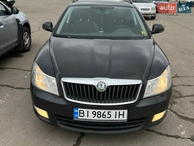 Чорний Шкода Октавія, об'ємом двигуна 1.2 л та пробігом 270 тис. км за 6200 $, фото 1 на Automoto.ua