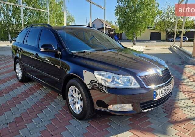 Чорний Шкода Октавія, об'ємом двигуна 1.6 л та пробігом 230 тис. км за 8450 $, фото 1 на Automoto.ua
