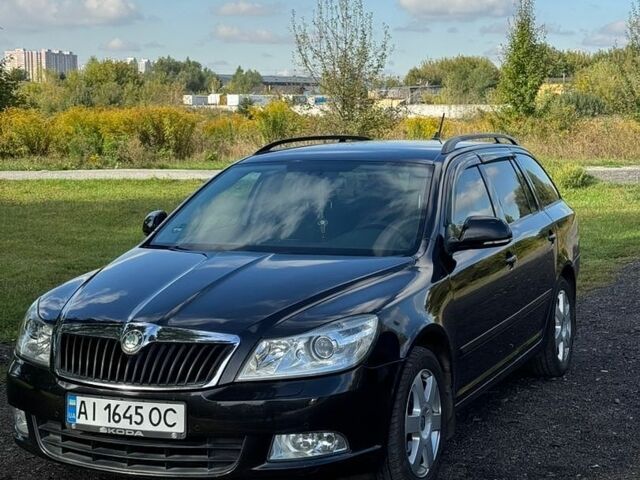 Черный Шкода Октавия, объемом двигателя 1.99 л и пробегом 237 тыс. км за 10000 $, фото 1 на Automoto.ua